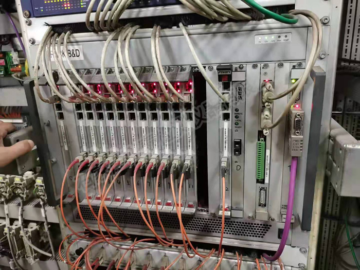 德國NDT鋼板檢測設(shè)備維修.jpg 德國NDT鋼板檢測設(shè)備維修.jpg