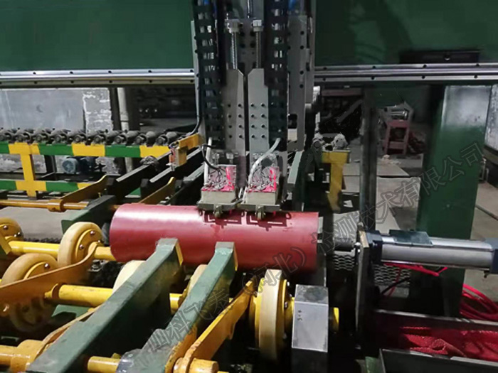 鋼管超聲探傷設備.jpg 鋼管超聲探傷設備.jpg